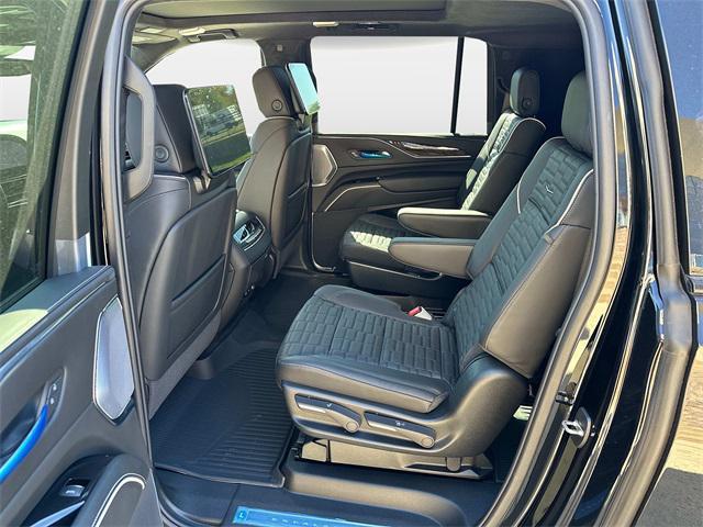 new 2024 Cadillac Escalade ESV car, priced at $124,685