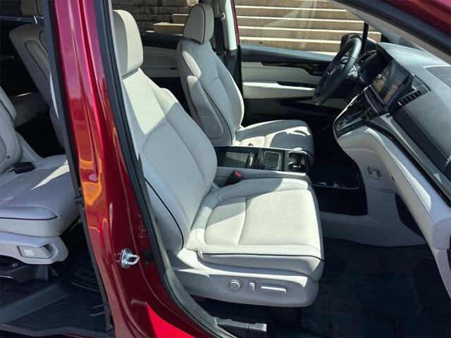 used 2025 Honda Odyssey car, priced at $40,000