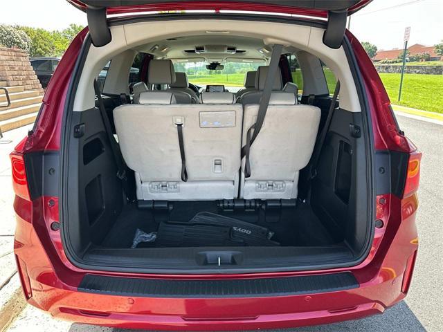 used 2025 Honda Odyssey car, priced at $43,000