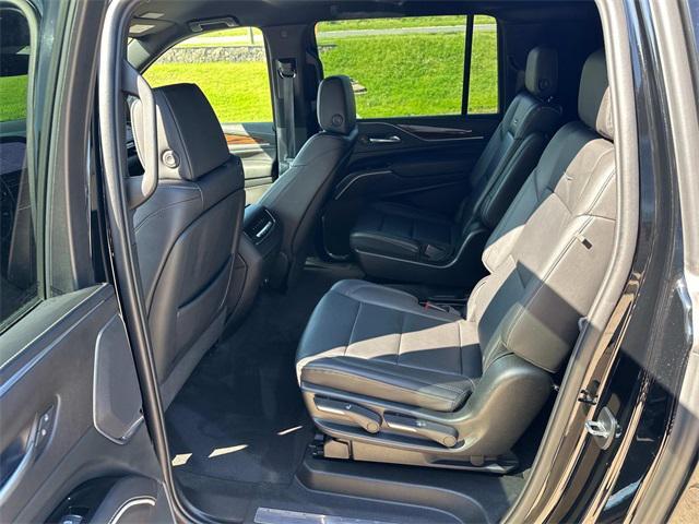 used 2022 Cadillac Escalade ESV car, priced at $46,500