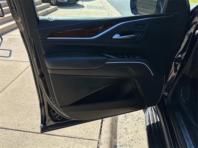 used 2022 Cadillac Escalade ESV car, priced at $46,500