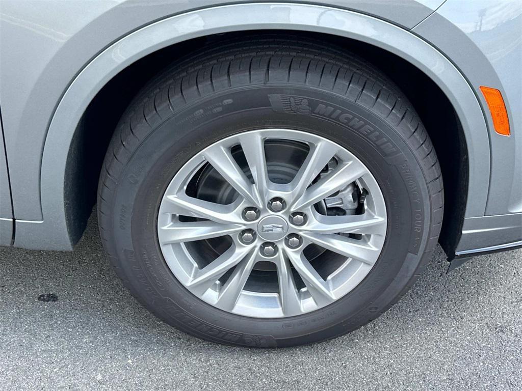 new 2025 Cadillac XT6 car, priced at $53,085