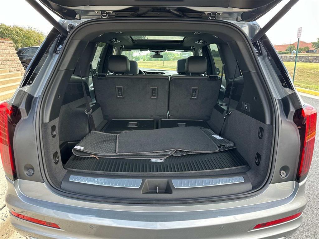 new 2025 Cadillac XT6 car, priced at $53,085