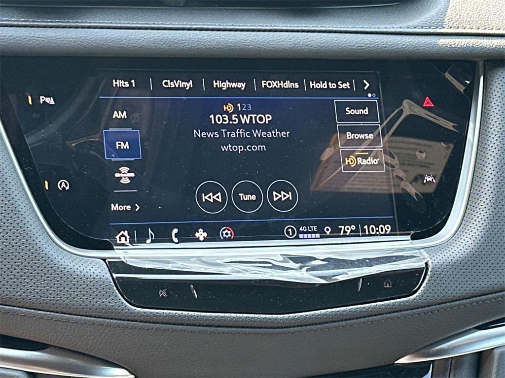new 2025 Cadillac XT6 car, priced at $51,315