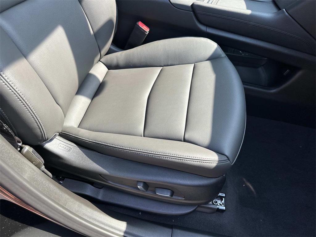 new 2025 Cadillac XT6 car, priced at $51,315
