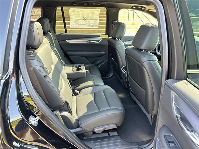 new 2025 Cadillac XT6 car, priced at $51,315