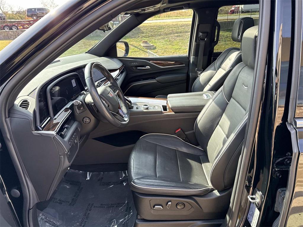 used 2023 Cadillac Escalade car, priced at $61,500