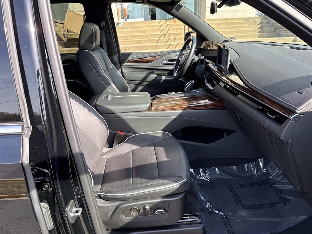 used 2023 Cadillac Escalade car, priced at $61,500