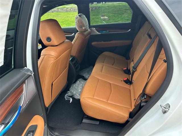 new 2025 Cadillac XT5 car, priced at $60,285