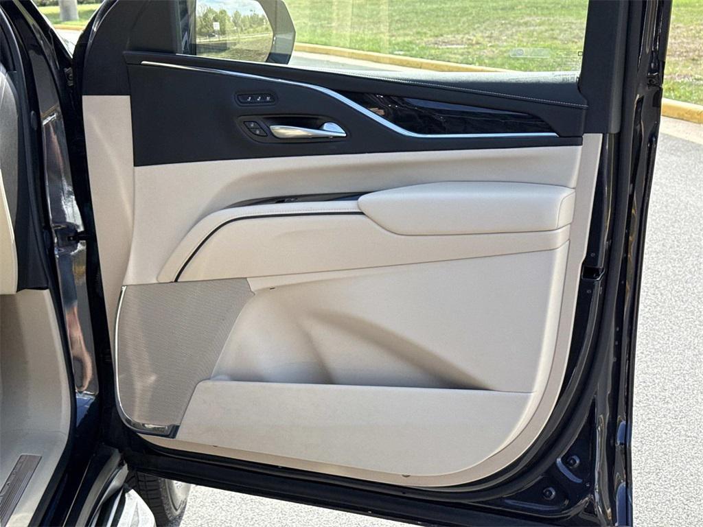 used 2024 Cadillac Escalade car, priced at $80,500