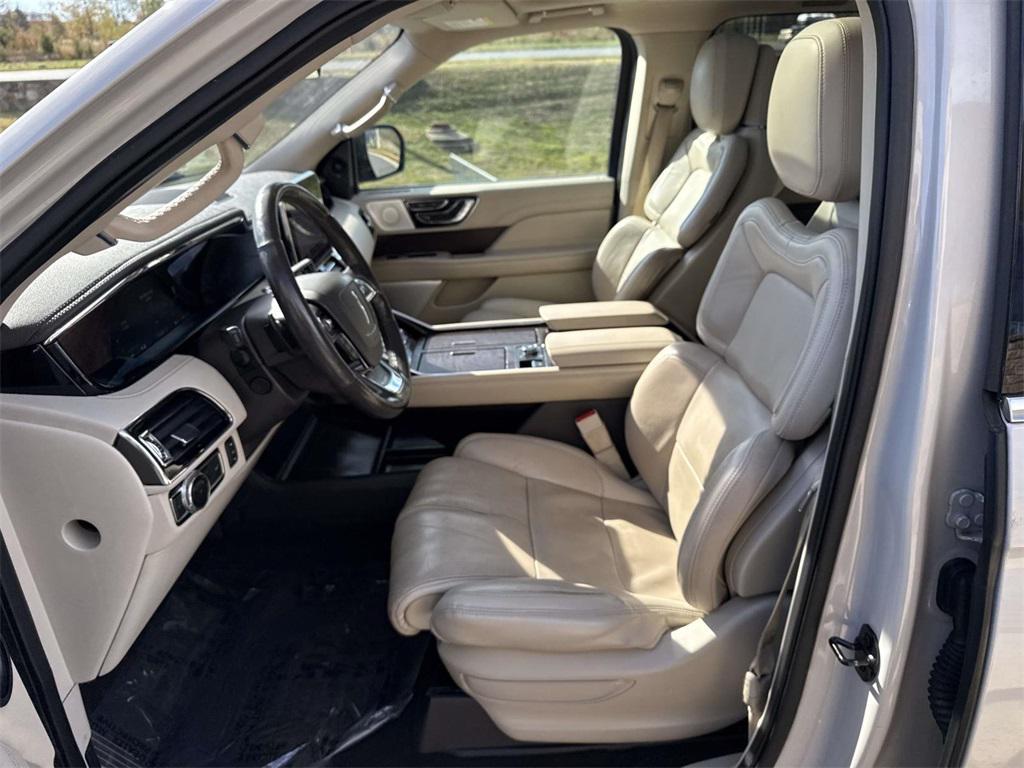 used 2020 Lincoln Navigator car, priced at $35,000