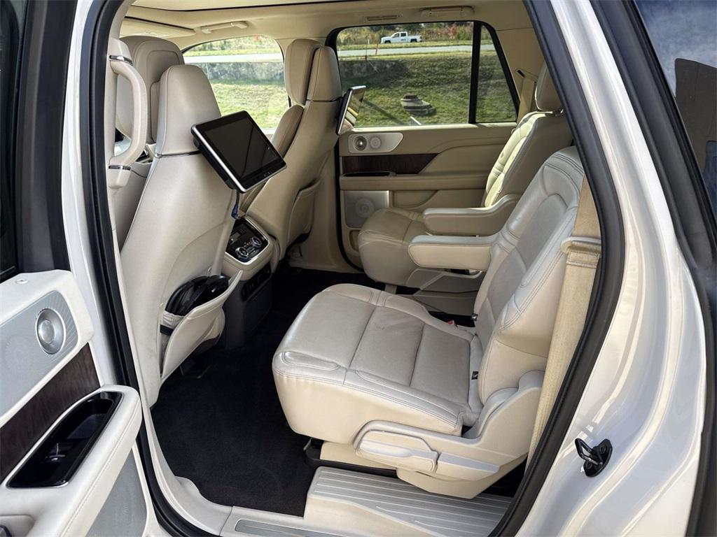 used 2020 Lincoln Navigator car, priced at $35,000