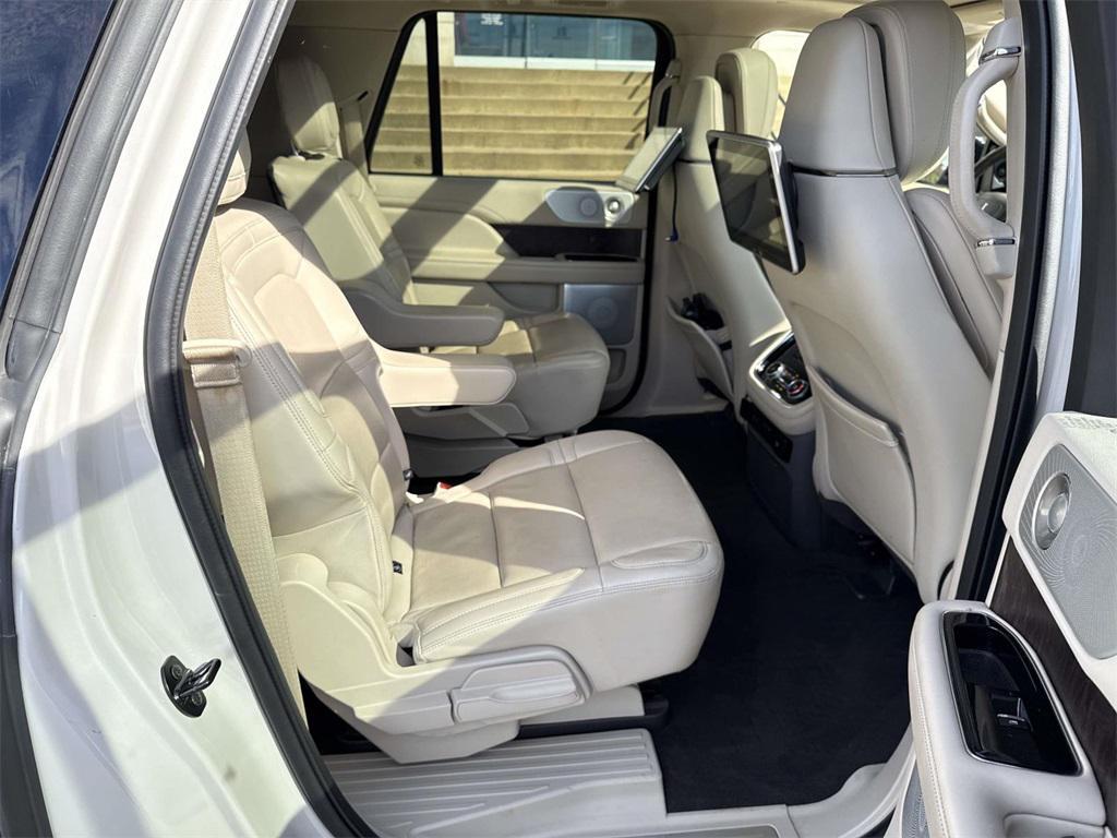 used 2020 Lincoln Navigator car, priced at $35,000