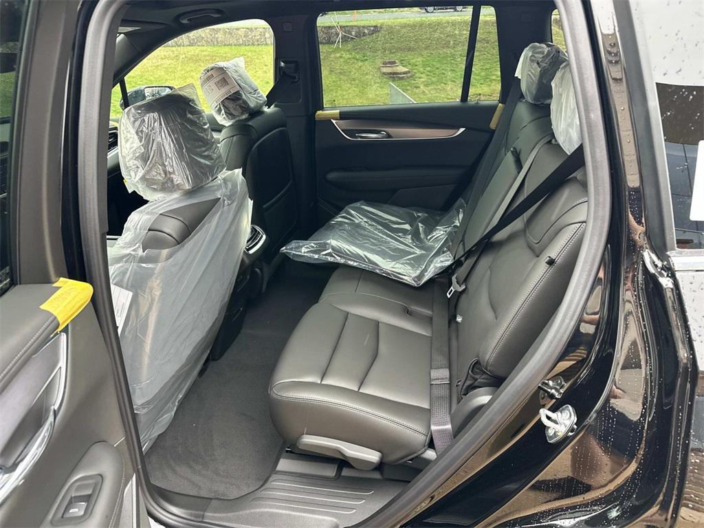 new 2025 Cadillac XT6 car, priced at $53,215