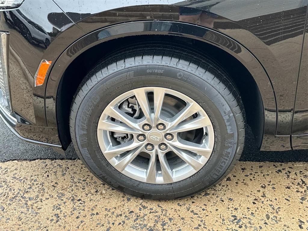 new 2025 Cadillac XT6 car, priced at $53,215