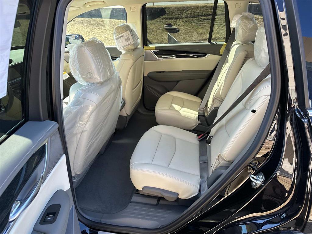 new 2025 Cadillac XT6 car, priced at $60,215