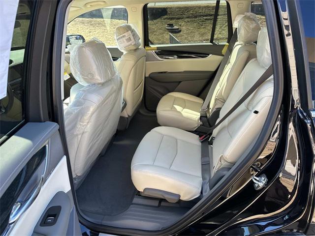 new 2025 Cadillac XT6 car, priced at $60,215