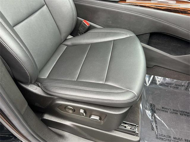 used 2022 Cadillac Escalade ESV car, priced at $47,000