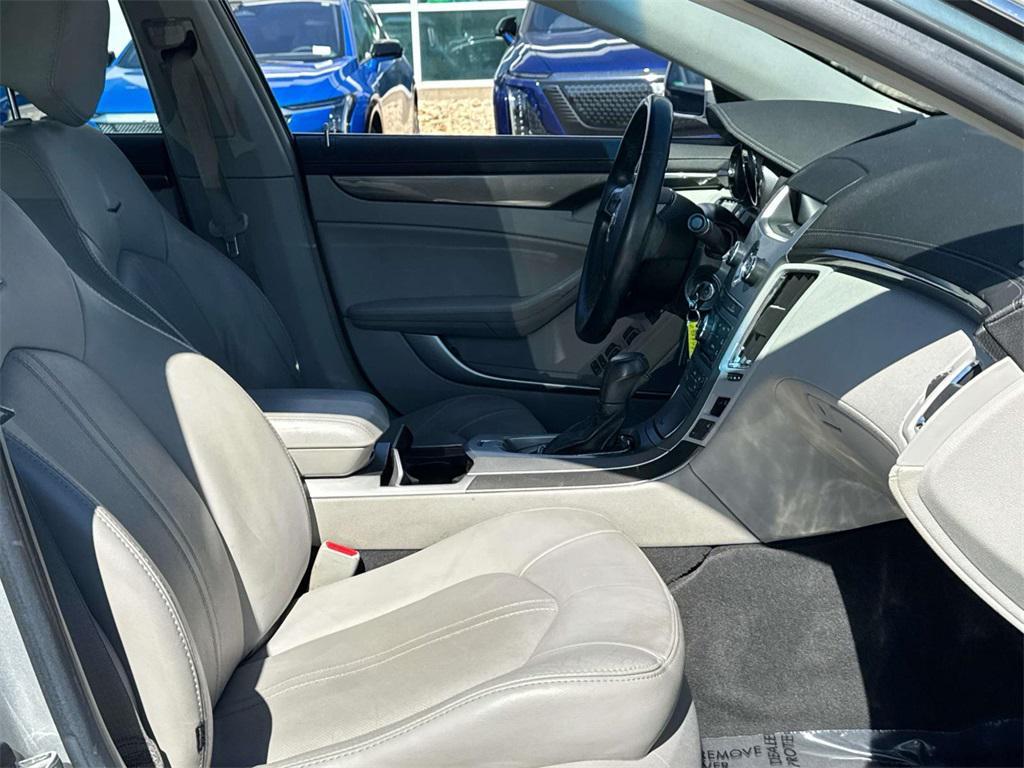 used 2009 Cadillac CTS car, priced at $7,000