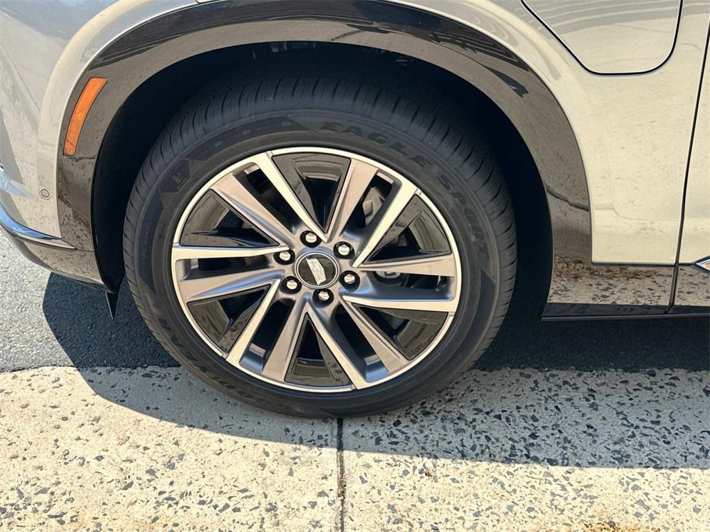 new 2026 Cadillac VISTIQ car, priced at $80,365