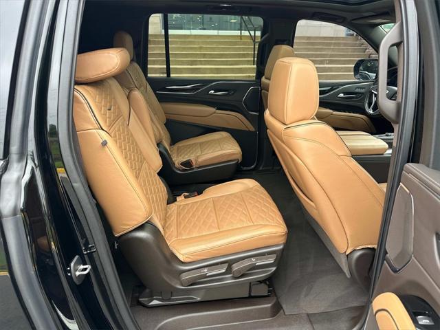used 2021 Cadillac Escalade ESV car, priced at $47,500