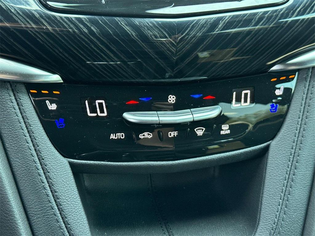 new 2025 Cadillac XT6 car