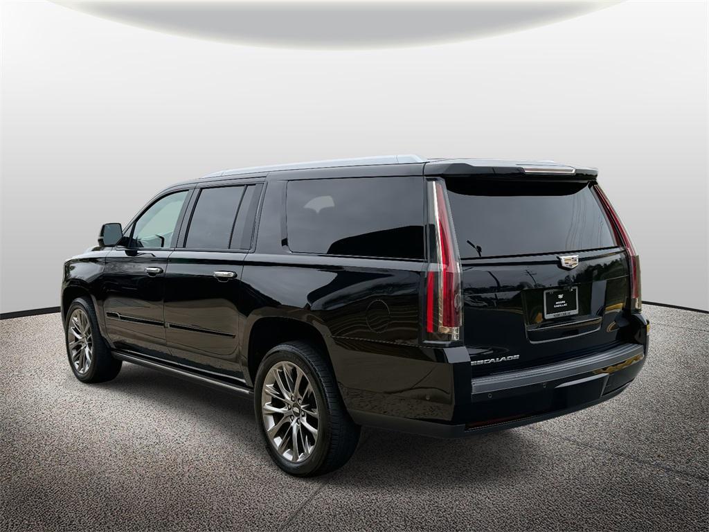 used 2019 Cadillac Escalade ESV car, priced at $35,500