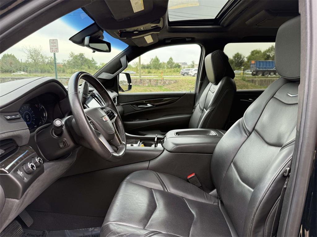used 2019 Cadillac Escalade ESV car, priced at $35,500