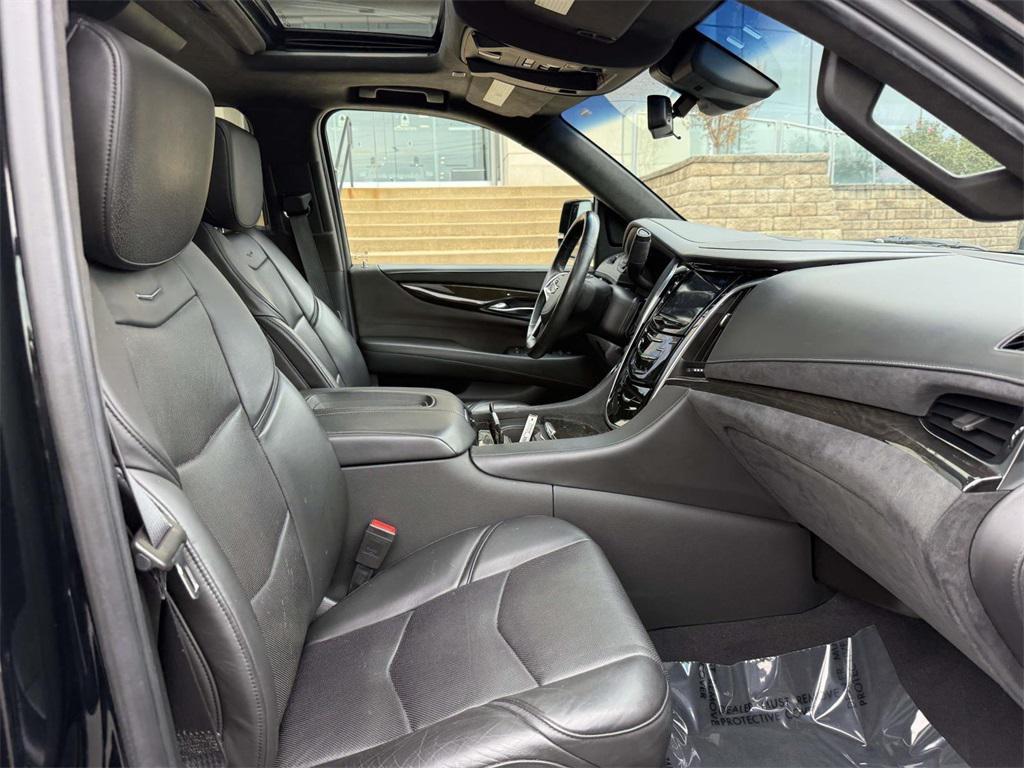 used 2019 Cadillac Escalade ESV car, priced at $35,500