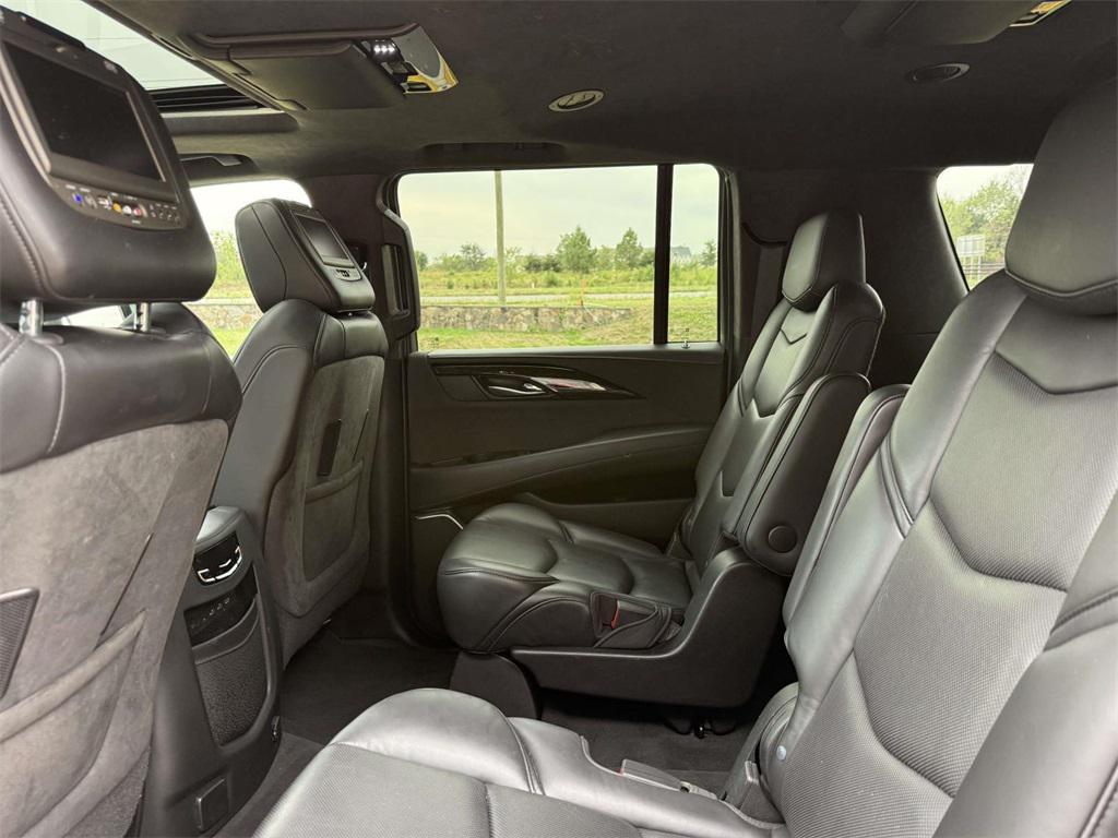 used 2019 Cadillac Escalade ESV car, priced at $35,500