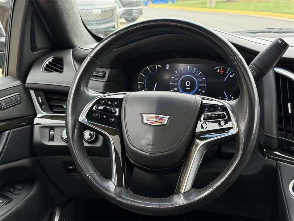 used 2019 Cadillac Escalade ESV car, priced at $35,500