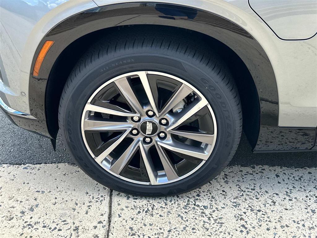 new 2026 Cadillac VISTIQ car, priced at $81,385