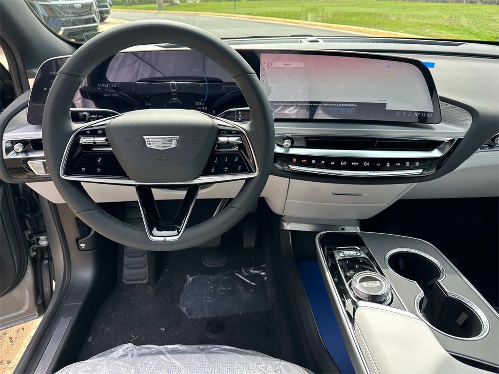 new 2025 Cadillac LYRIQ car, priced at $60,590