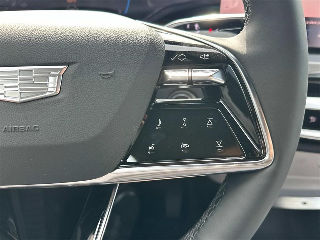 new 2025 Cadillac LYRIQ car, priced at $60,590