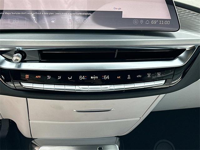 new 2025 Cadillac LYRIQ car, priced at $60,590