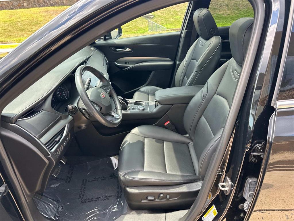 used 2023 Cadillac XT4 car, priced at $26,500