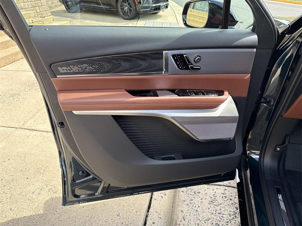 new 2026 Cadillac VISTIQ car, priced at $100,710
