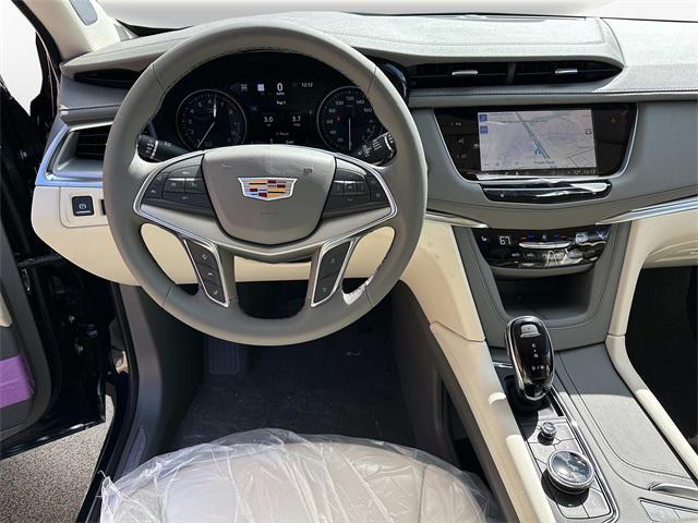 new 2025 Cadillac XT5 car, priced at $57,890