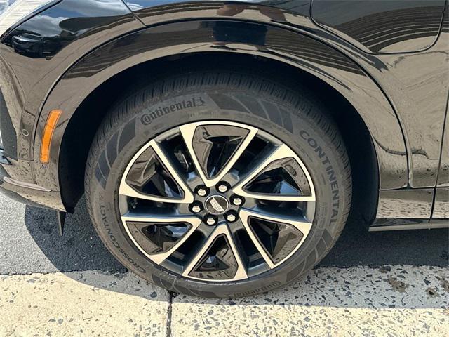 new 2025 Cadillac OPTIQ car, priced at $58,565