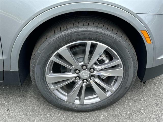 new 2025 Cadillac XT5 car, priced at $53,990