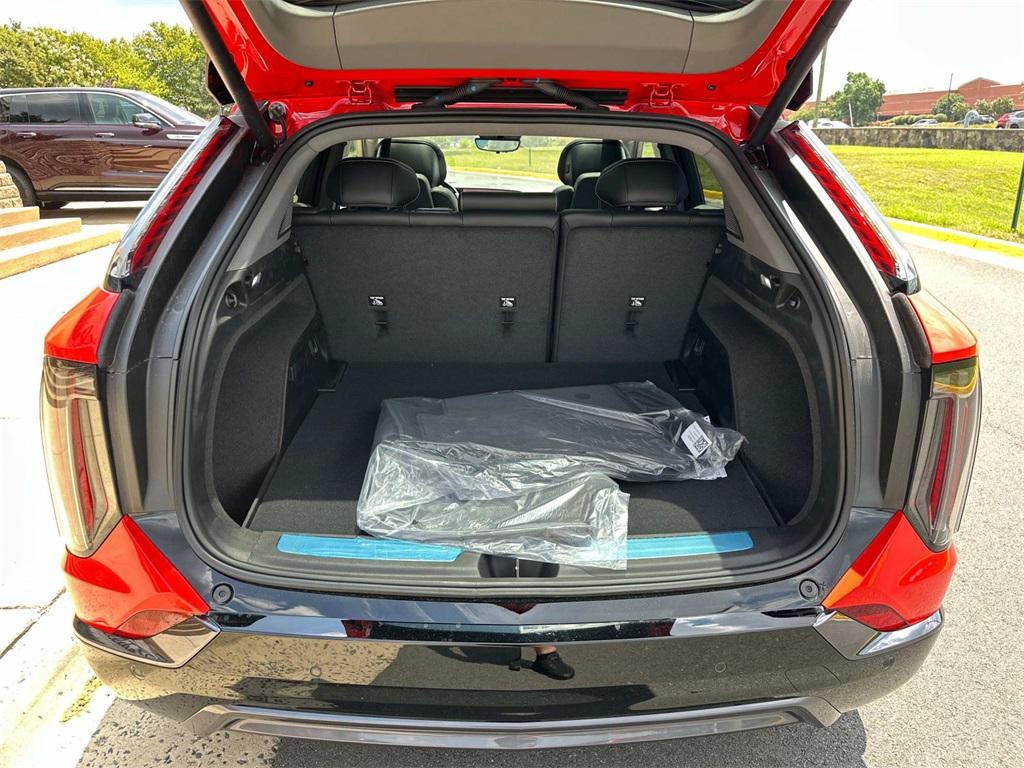 new 2025 Cadillac OPTIQ car, priced at $57,715