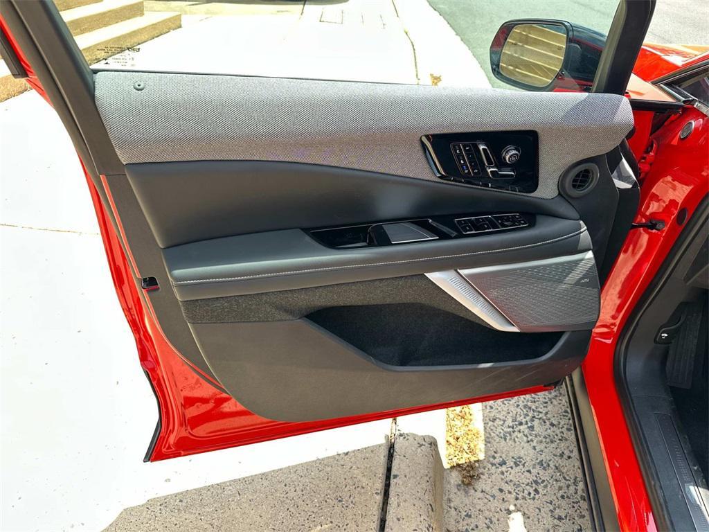 new 2025 Cadillac OPTIQ car, priced at $57,715