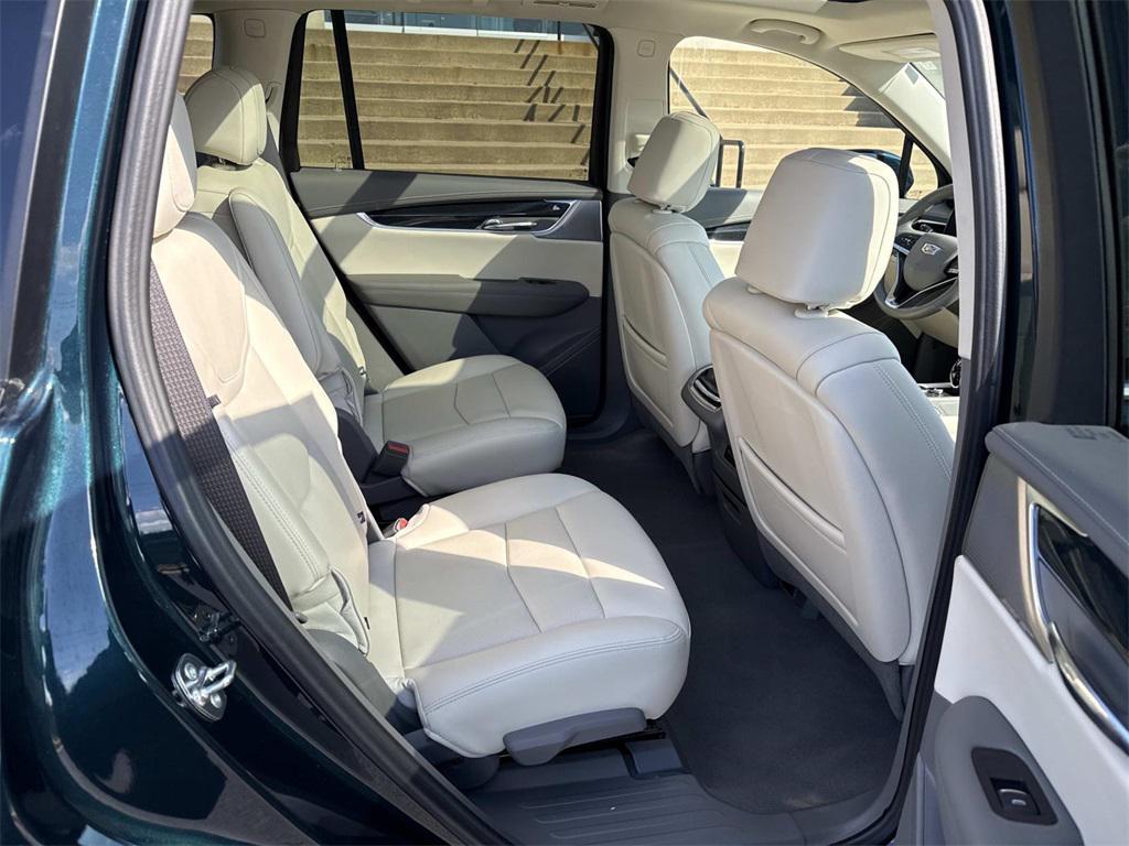used 2024 Cadillac XT6 car, priced at $47,000