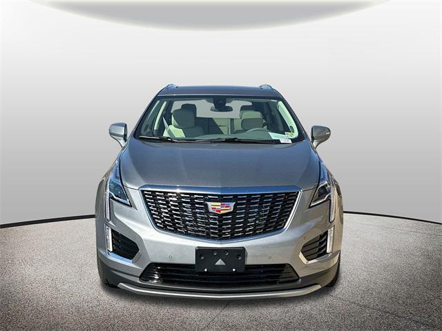 new 2025 Cadillac XT5 car, priced at $52,990