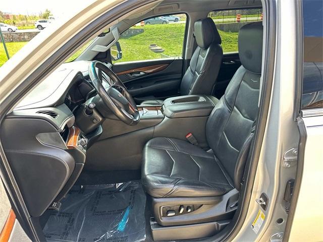used 2019 Cadillac Escalade ESV car, priced at $29,000