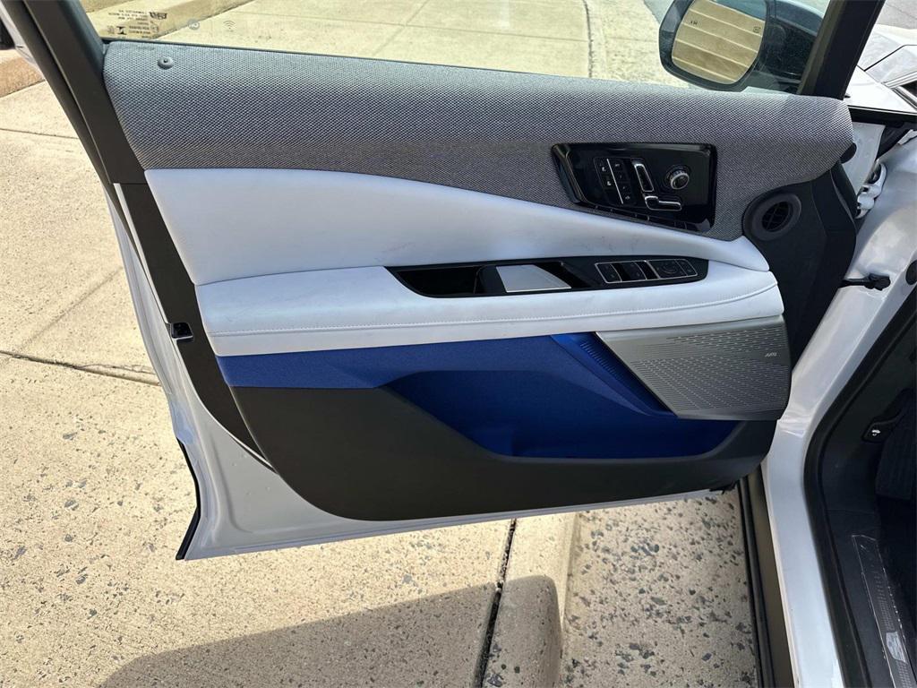 new 2025 Cadillac OPTIQ car, priced at $55,615