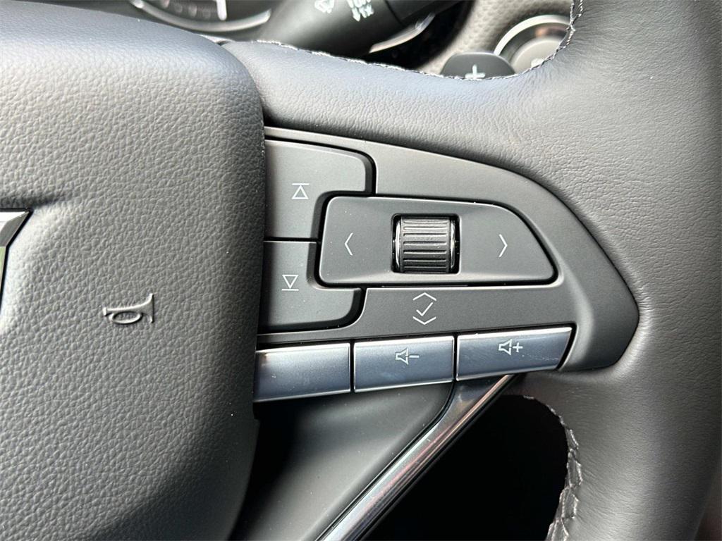new 2025 Cadillac XT6 car, priced at $53,315