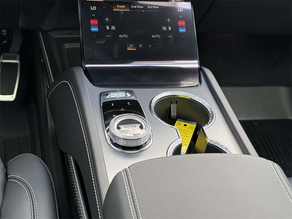 new 2026 Cadillac VISTIQ car, priced at $80,910