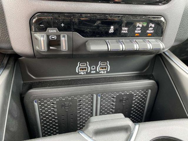 new 2025 Ram 2500 car, priced at $61,080