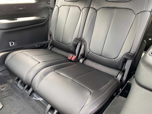 new 2025 Jeep Grand Cherokee L car, priced at $47,692